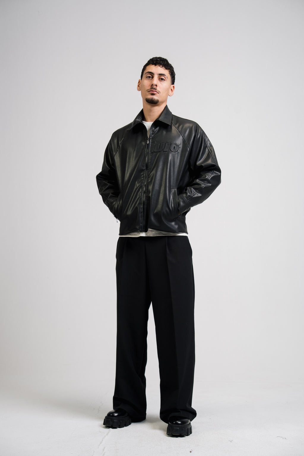 VIO-Leather jacket (Black)