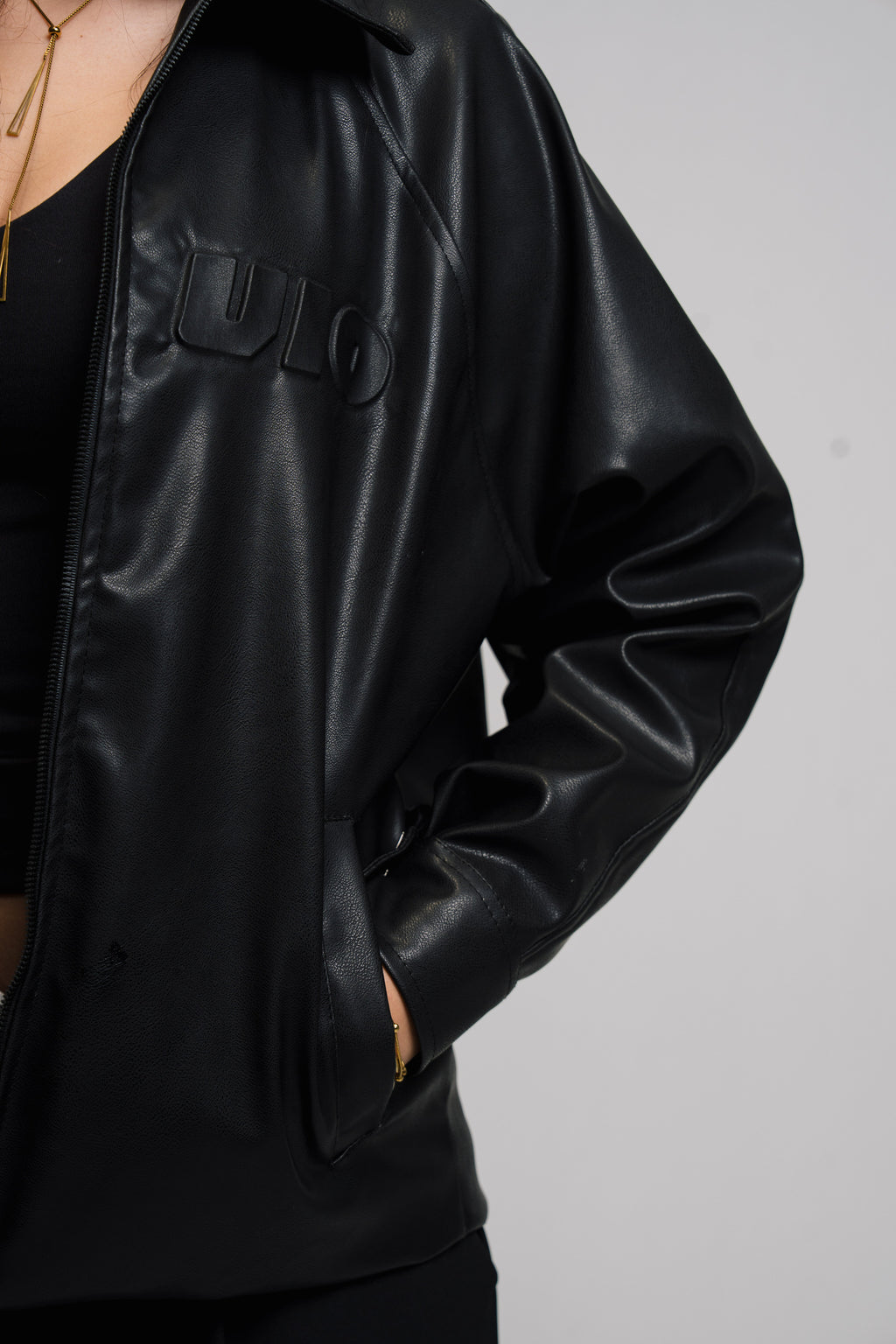 VIO-Leather jacket (Black)