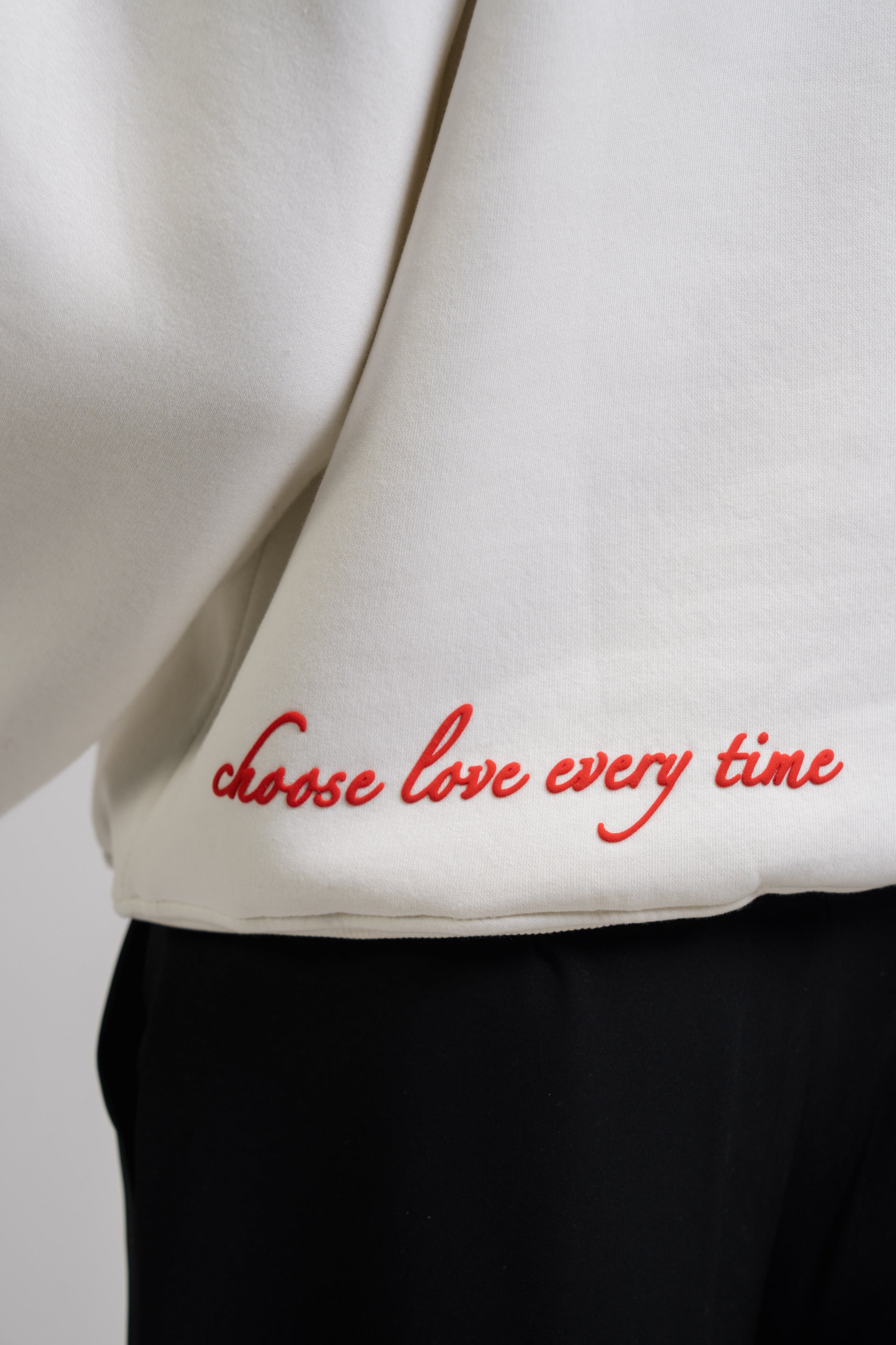VIO-Everyday Love Crewneck