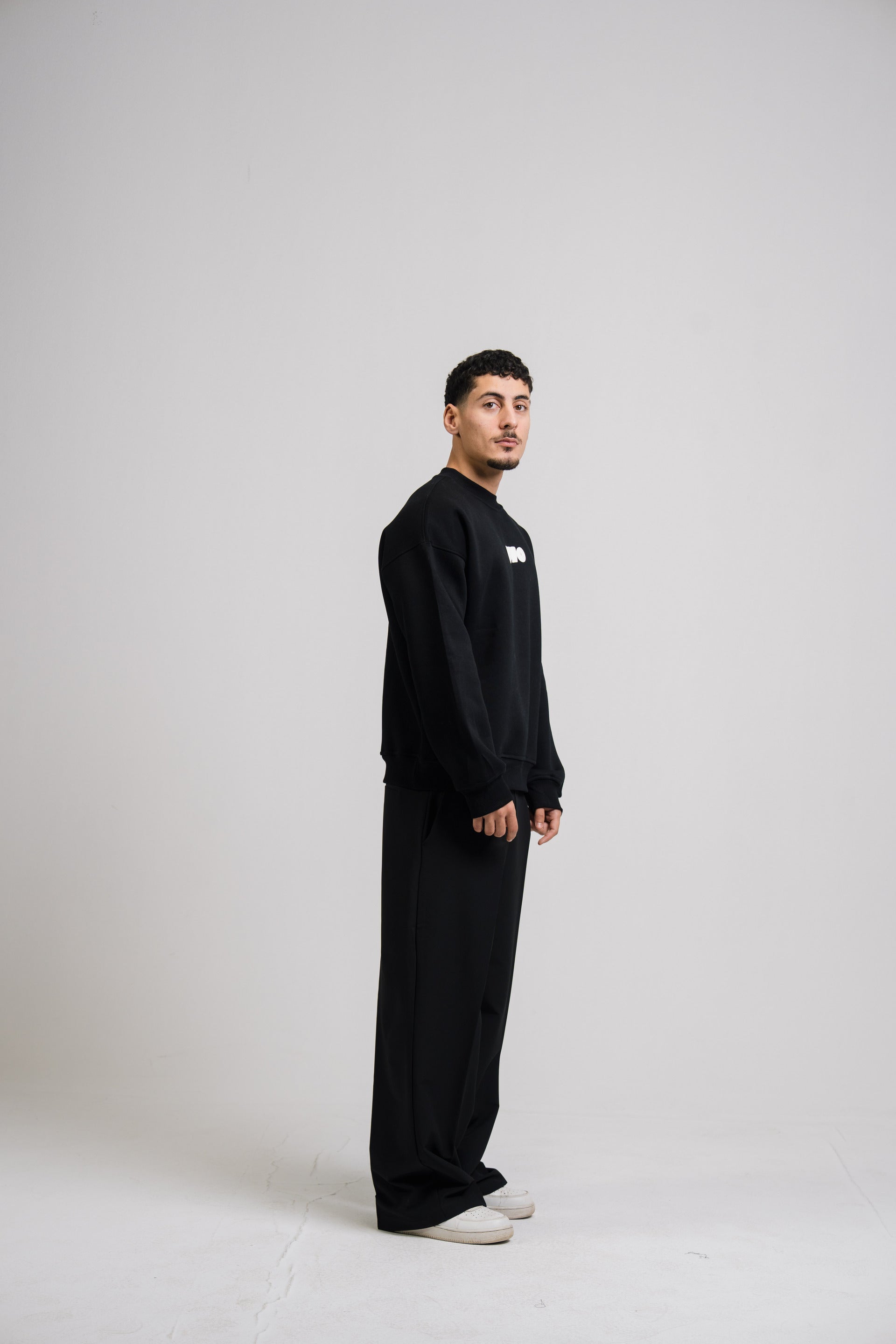 VIO-VOLUME V Crewneck