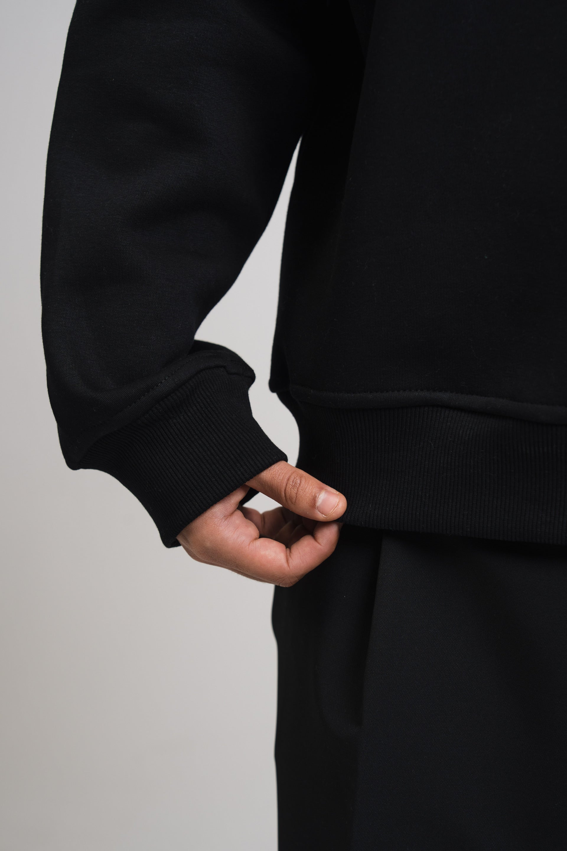 VIO-VOLUME V Crewneck