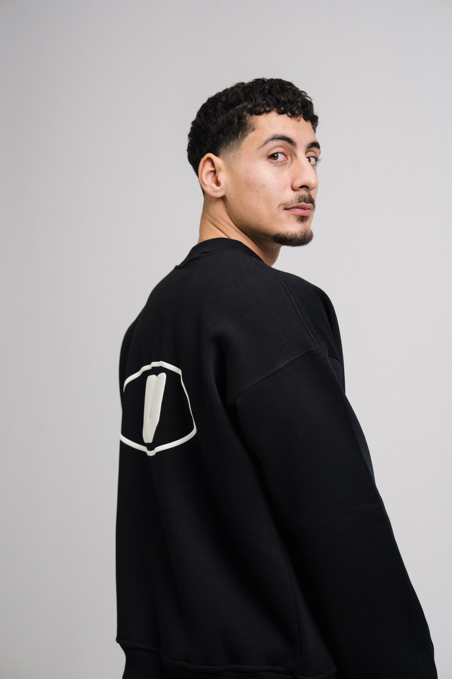 VIO-VOLUME V Crewneck